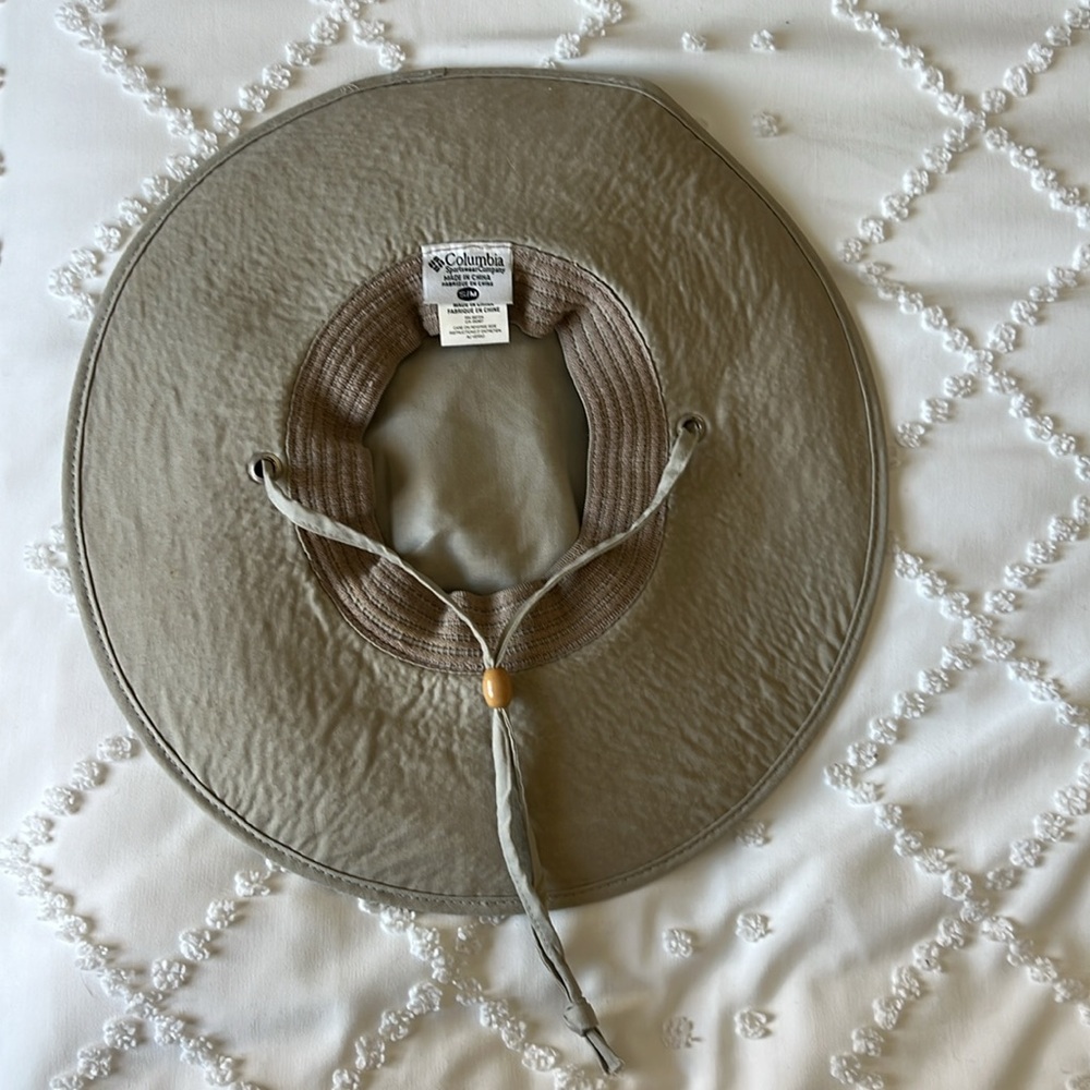 Tan Columbia Sun Hat - Picture 3 of 3